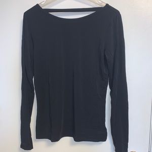 Alphalete Long Sleeved Top